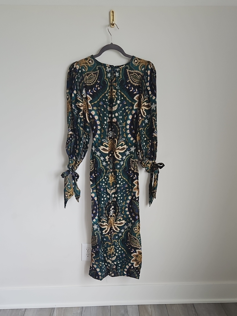 Farm Rio Dress - Picture 3 of 8